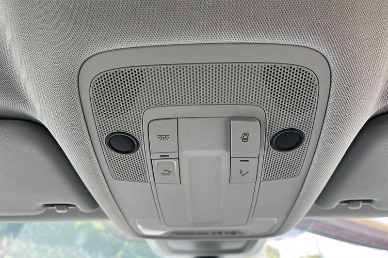 Vehicle 33