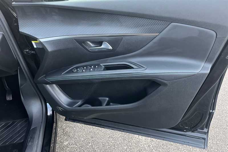 Used Peugeot 5008 2022 for sale - 76564044: Photo 42