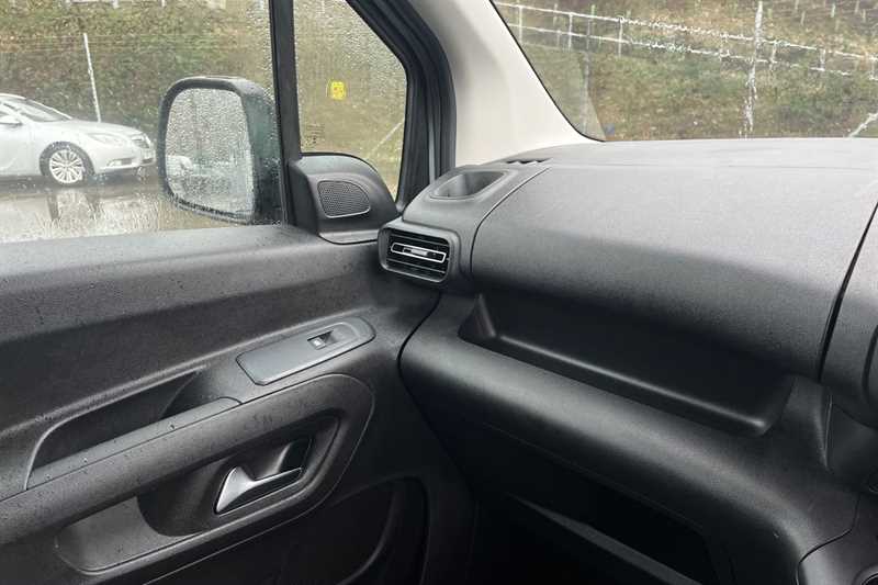 Used Vauxhall Combo Life 2022 for sale - 77471973: Photo 40