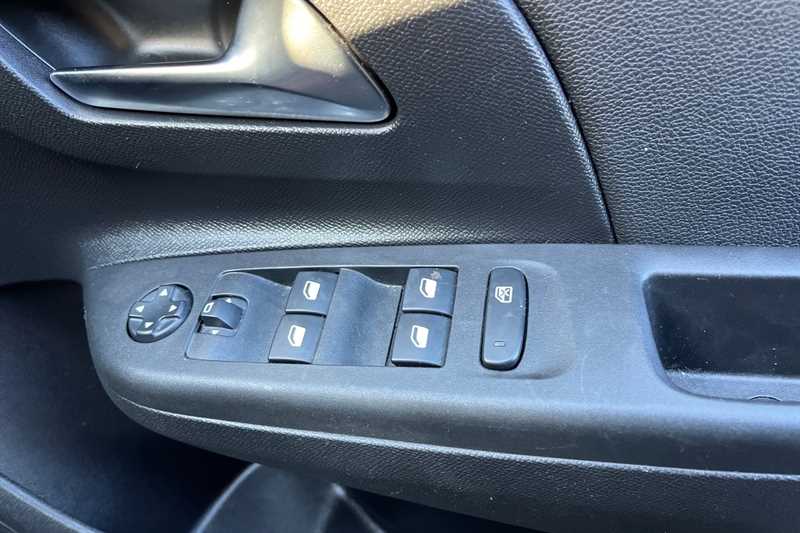 Used Vauxhall Corsa 2023 for sale - 76661300: Photo 16