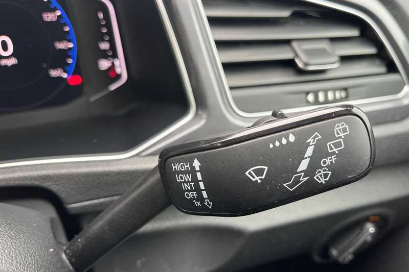 Used Volkswagen T-Roc 2021 for sale - 78051318: Photo 25