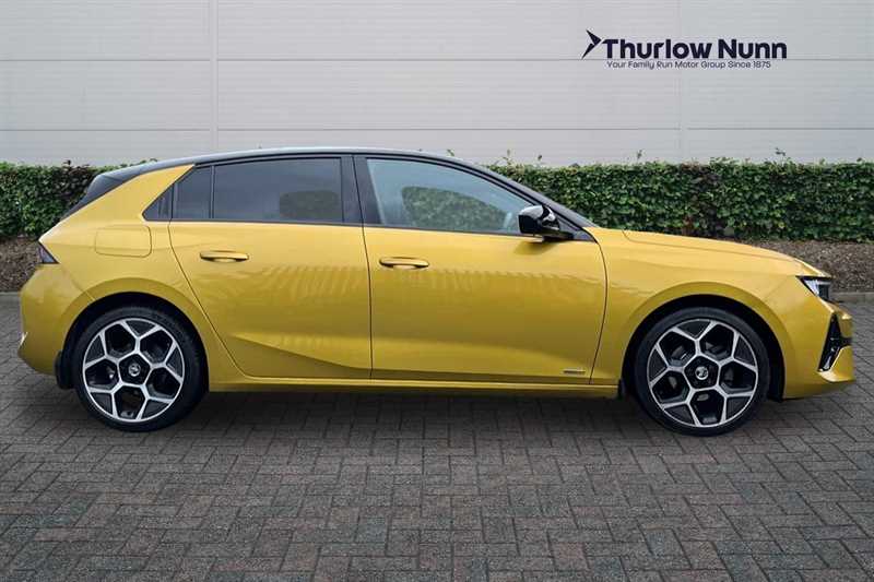 Used Vauxhall Astra 2022 for sale - 76705970: Photo 2