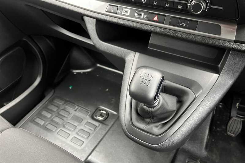 Used Vauxhall Vivaro 2025 for sale - 76915305: Photo 14