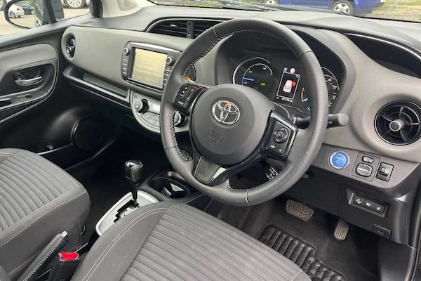 Used Toyota Yaris 2019 for sale - 76204147: Photo 10