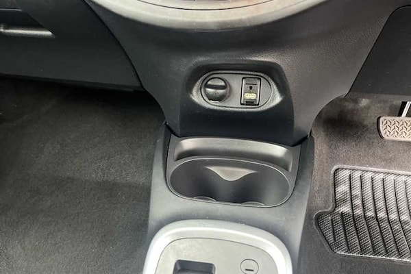 Used Toyota Yaris 2019 for sale - 76204147: Photo 15