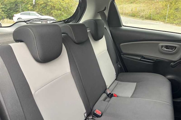 Used Toyota Yaris 2019 for sale - 76204147: Photo 23