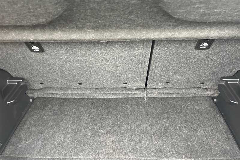 Used Toyota Yaris 2019 for sale - 76204147: Photo 24