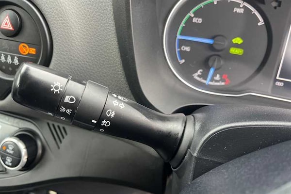 Used Toyota Yaris 2019 for sale - 76204147: Photo 29