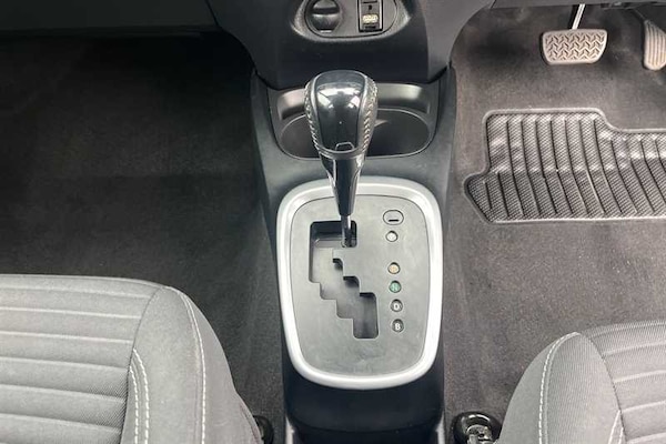 Used Toyota Yaris 2019 for sale - 76204147: Photo 39