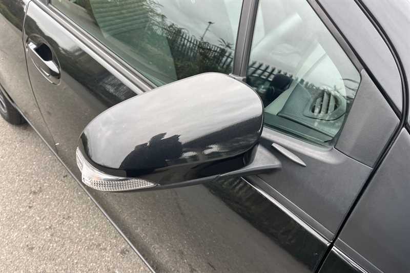 Used Toyota Yaris 2019 for sale - 76204147: Photo 51