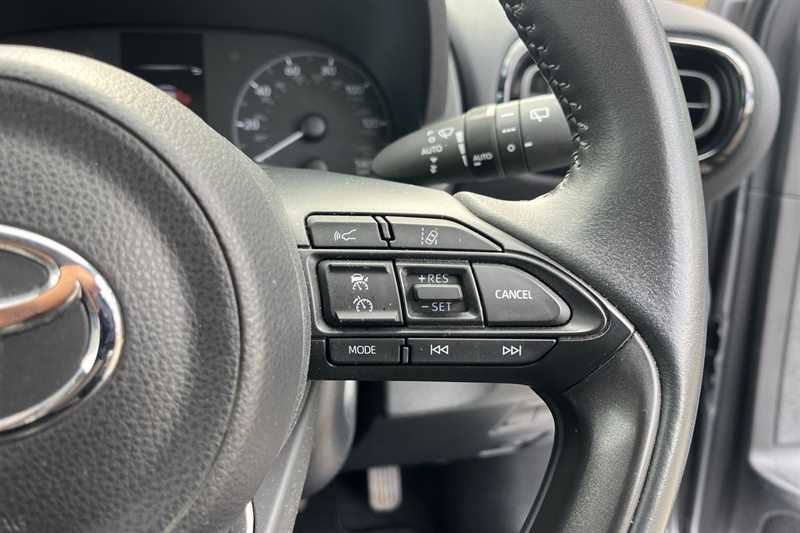 Used Toyota Yaris 2021 for sale - 78103327: Photo 27