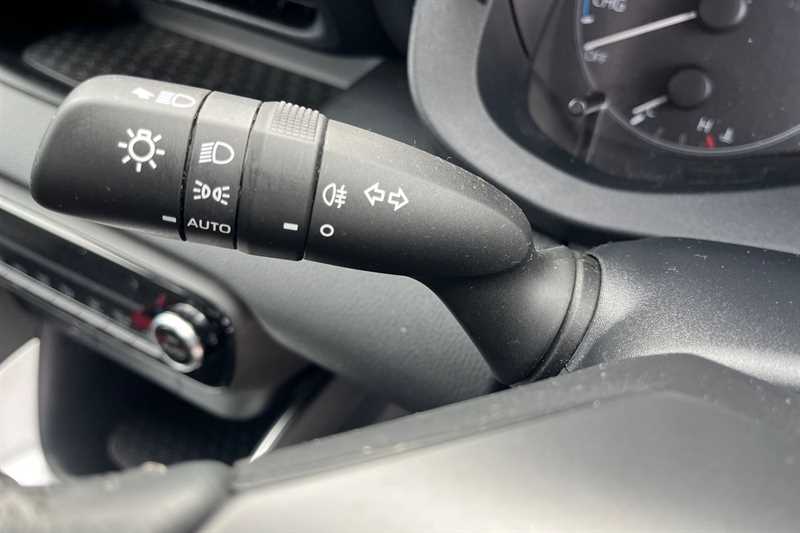 Used Toyota Yaris 2021 for sale - 78103327: Photo 29