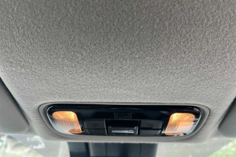 Used Toyota Yaris 2021 for sale - 78103327: Photo 33