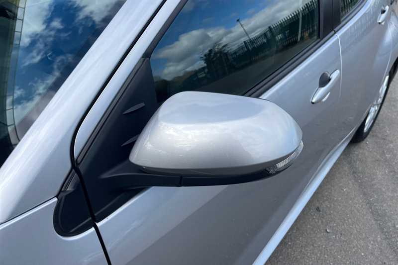 Used Toyota Yaris 2021 for sale - 78103327: Photo 59