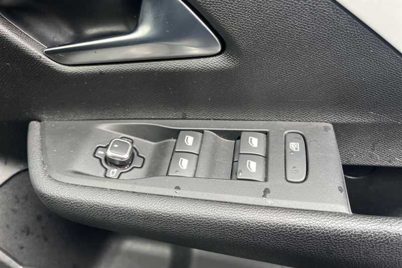 Used Vauxhall Astra 2023 for sale - 76705968: Photo 16