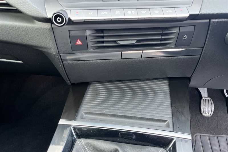 Used Vauxhall Astra 2024 for sale - 77239627: Photo 15