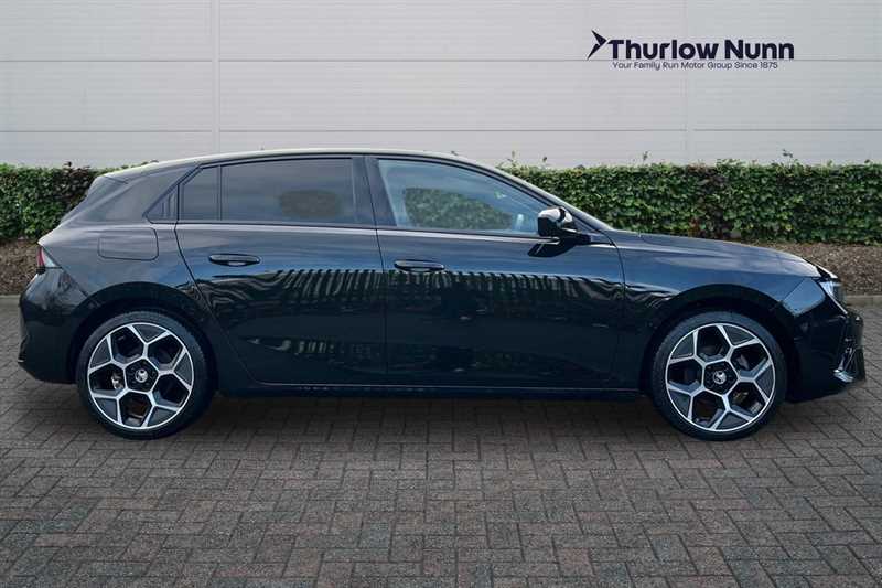 Used Vauxhall Astra 2024 for sale - 77239627: Photo 2