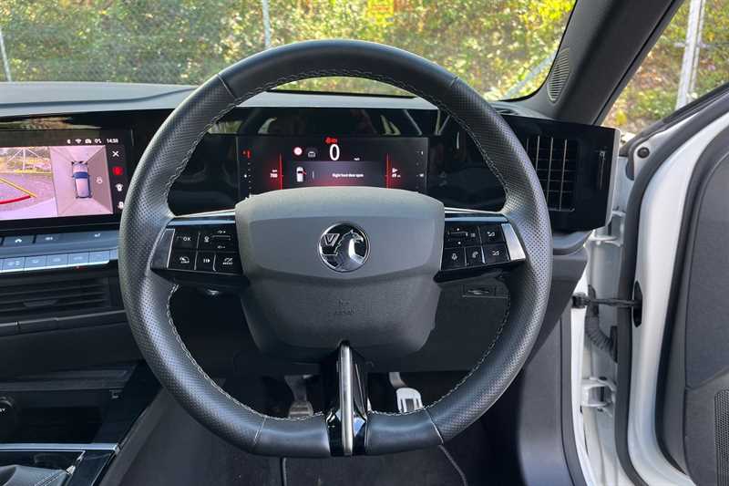 Used Vauxhall Astra 2022 for sale - 76112535: Photo 25