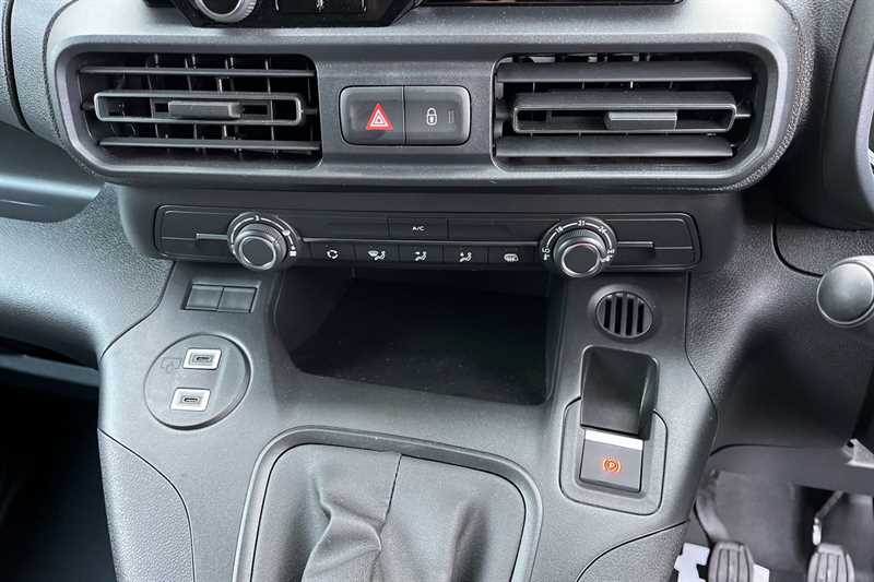 Used Vauxhall Combo 2025 for sale - 76552654: Photo 15