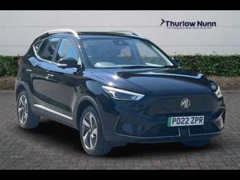 2022 - 51.1 kWh (176 PS) Trophy 5 Door Electric SUV Automatic *** 1 Owner / Full M