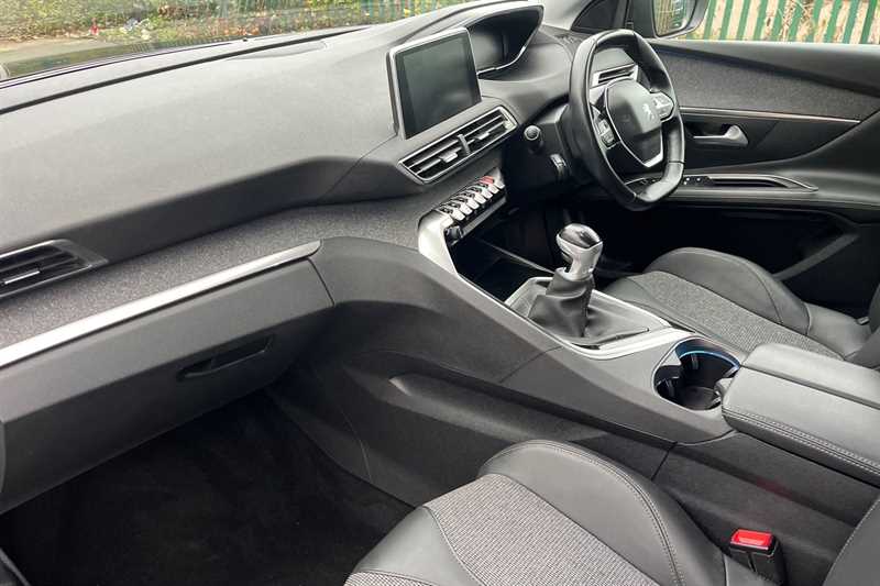 Used Peugeot 3008 2020 for sale - 76515102: Photo 13