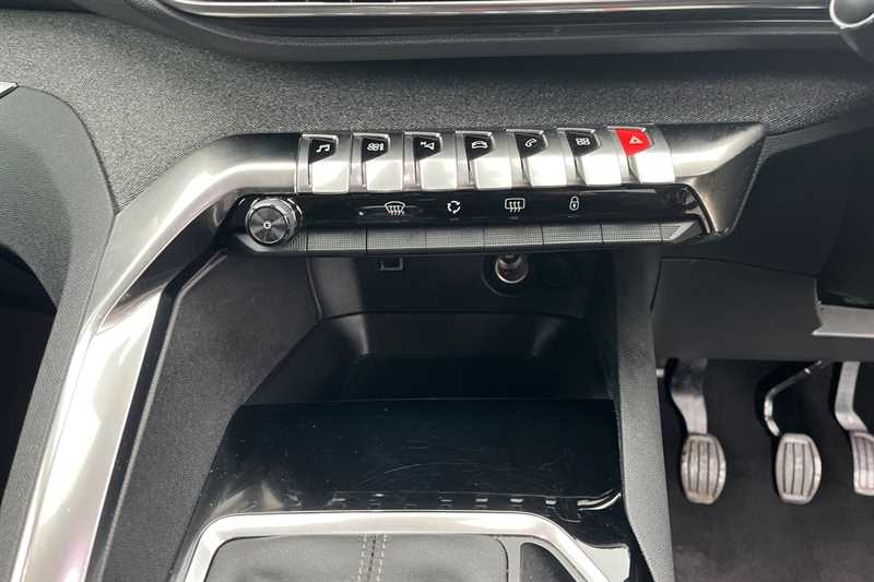 Used Peugeot 3008 2020 for sale - 76515102: Photo 15