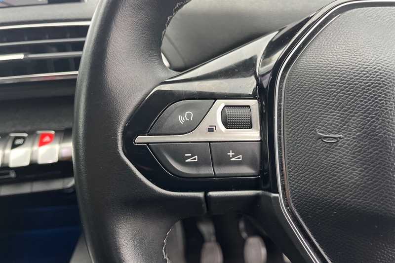 Used Peugeot 3008 2020 for sale - 76515102: Photo 21