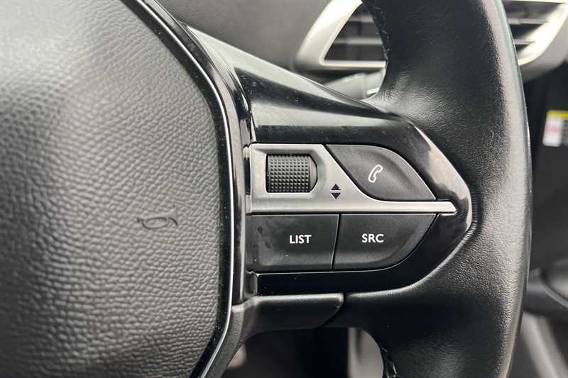 Used Peugeot 3008 2020 for sale - 76515102: Photo 22