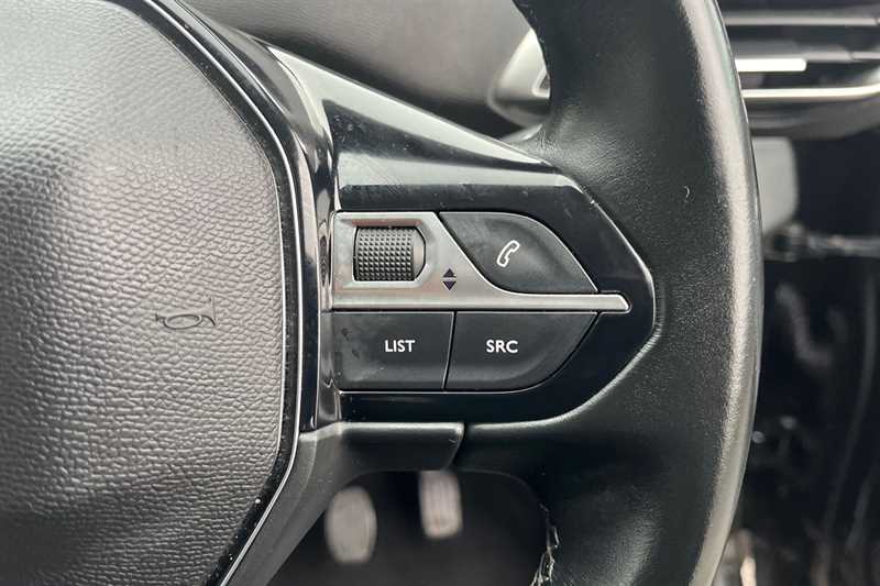 Used Peugeot 3008 2020 for sale - 76515102: Photo 27