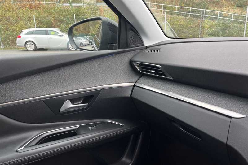 Used Peugeot 3008 2020 for sale - 76515102: Photo 41