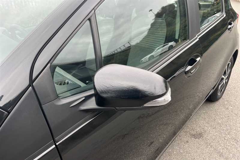 Used Toyota Yaris 2019 for sale - 77146941: Photo 58