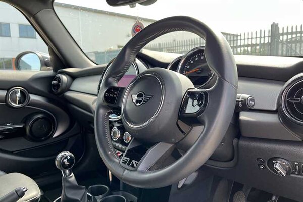 Used MINI Hatch 2022 for sale - 76140710: Photo 10