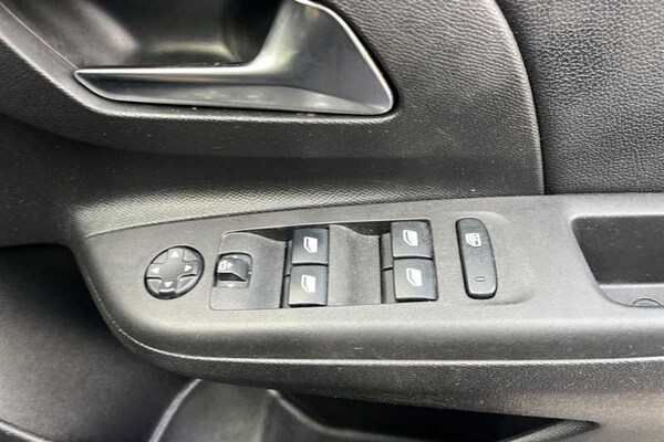 Used Vauxhall Corsa for sale - 76204175: Photo 16