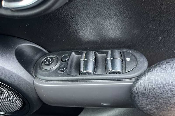 Used MINI Hatch 2015 for sale - 76229636: Photo 16