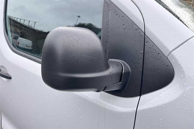 Used Vauxhall Vivaro 2023 for sale - 77513604: Photo 51