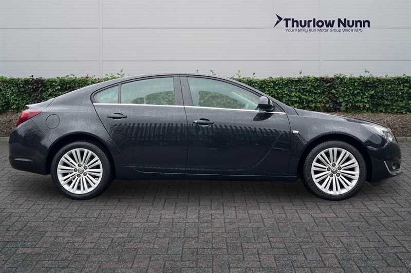 Used Vauxhall Insignia 2015 for sale - 77146255: Photo 2