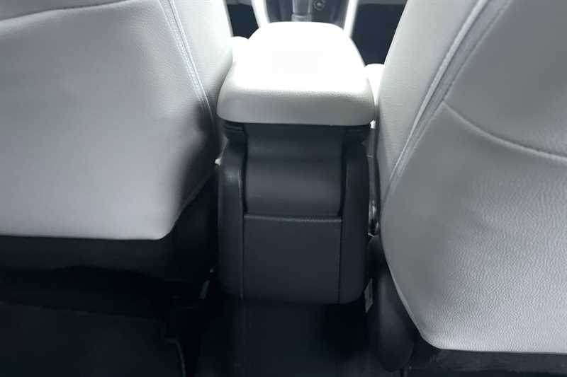 Used Toyota Yaris 2020 for sale - 77146214: Photo 44