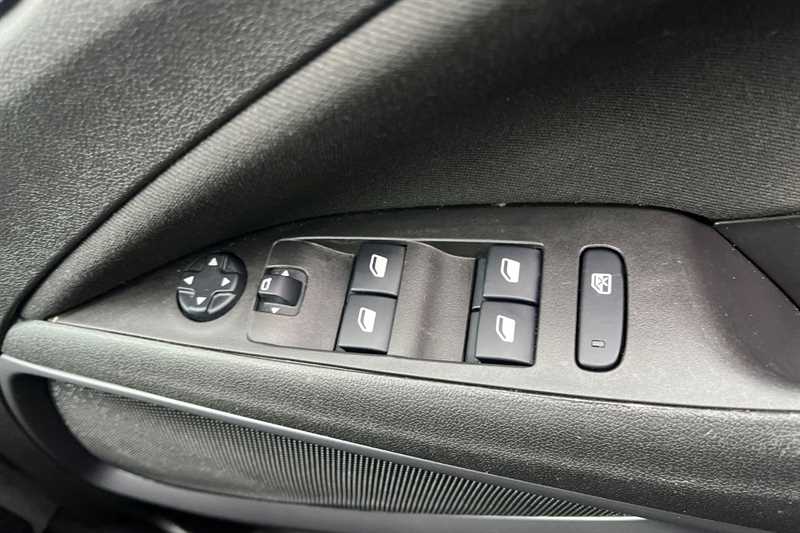 Used Vauxhall Crossland 2021 for sale - 76381594: Photo 16