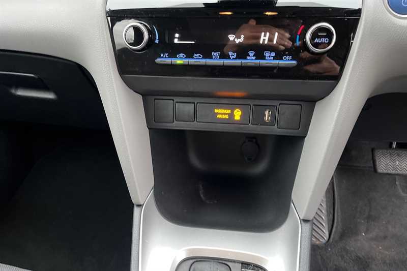 Used Toyota Yaris Cross 2022 for sale - 77471619: Photo 15