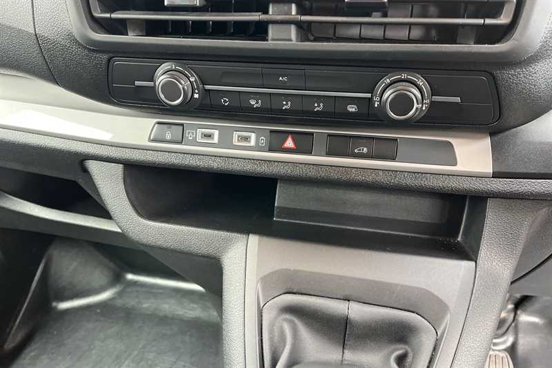 Used Vauxhall Vivaro 2024 for sale - 77513858: Photo 15