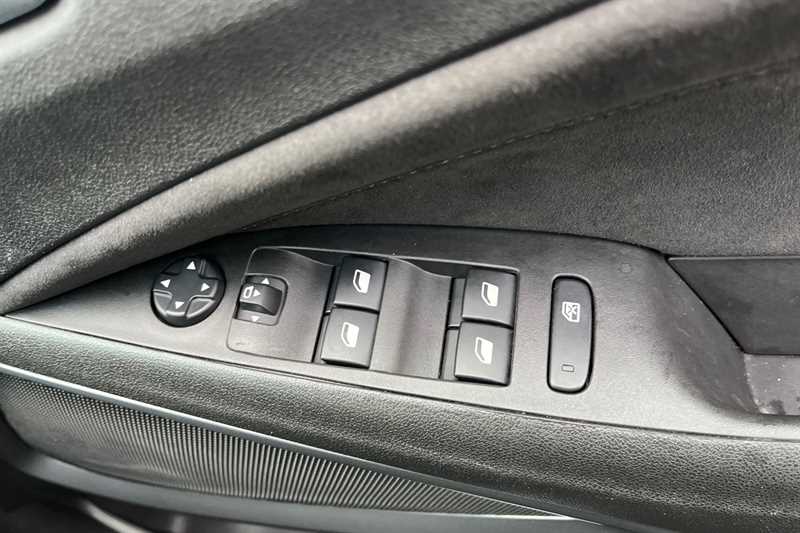 Used Vauxhall Crossland 2022 for sale - 77145980: Photo 16