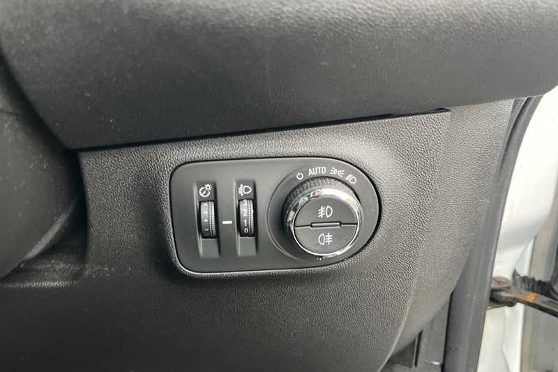 Used Vauxhall Corsa 2018 for sale - 77513356: Photo 30