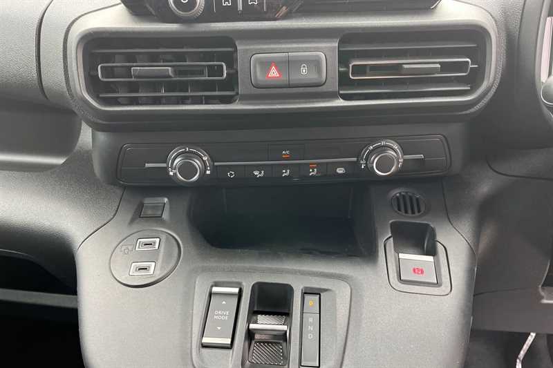 Used Vauxhall Combo 2025 for sale - 77513087: Photo 38