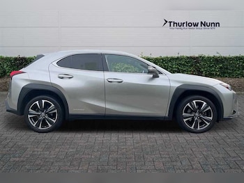 Used Lexus UX 2021 for sale - 75902453: Photo