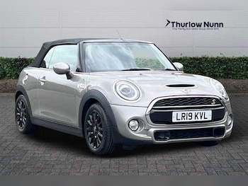 2019 - 2.0i (192 PS) Cooper S Classic 2 Door Petrol Convertible *** Navigation & C