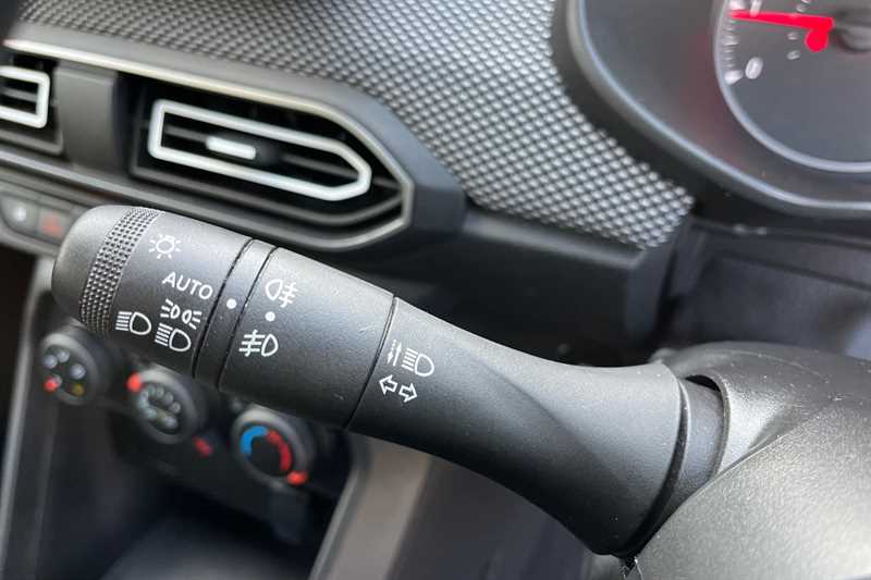 Used Dacia Sandero 2023 for sale - 76155111: Photo 29
