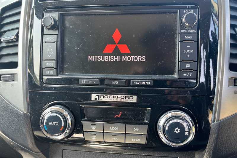 Used Mitsubishi Shogun 2017 for sale - 76086945: Photo 37