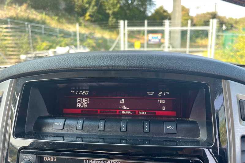 Used Mitsubishi Shogun 2017 for sale - 76086945: Photo 38
