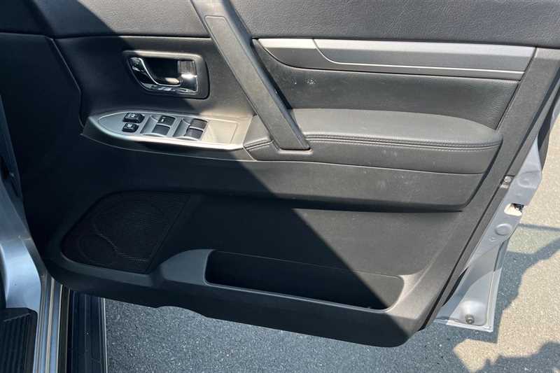 Used Mitsubishi Shogun 2017 for sale - 76086945: Photo 41