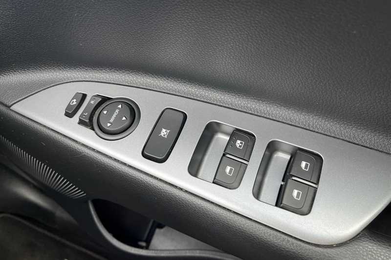 Used Kia Stonic 2021 for sale - 77513240: Photo 16